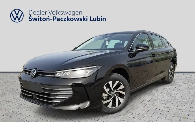 samochody osobowe Volkswagen Passat cena 193200 przebieg: 7, rok produkcji 2024 z Płońsk